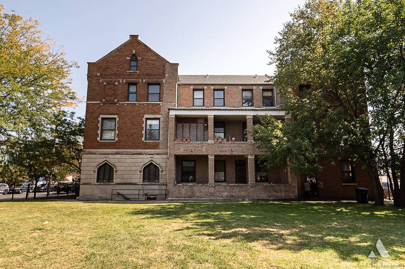 1949 W 48th ST, Chicago, IL 60609