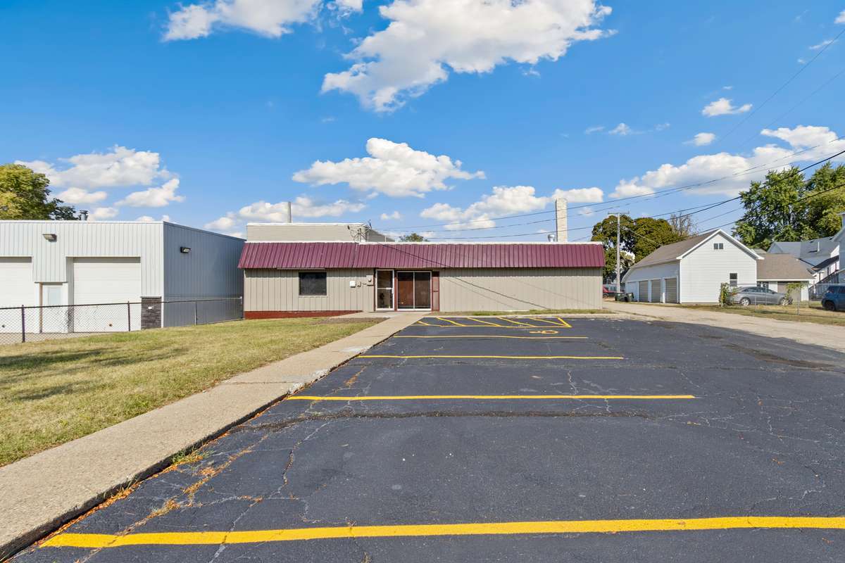 508 E 3rd ST, Sterling, IL 61081