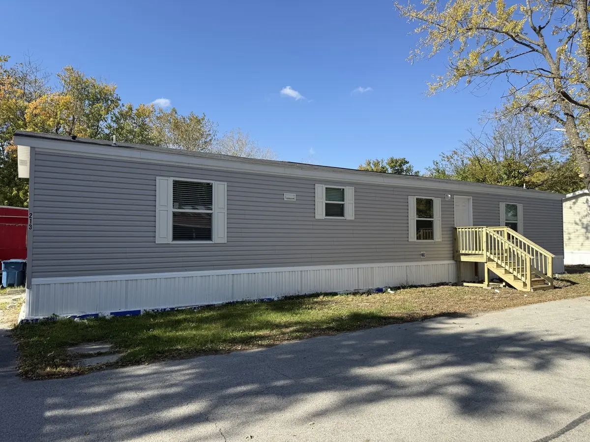 1712 S Dixie HWY #213, Crete, IL 60417