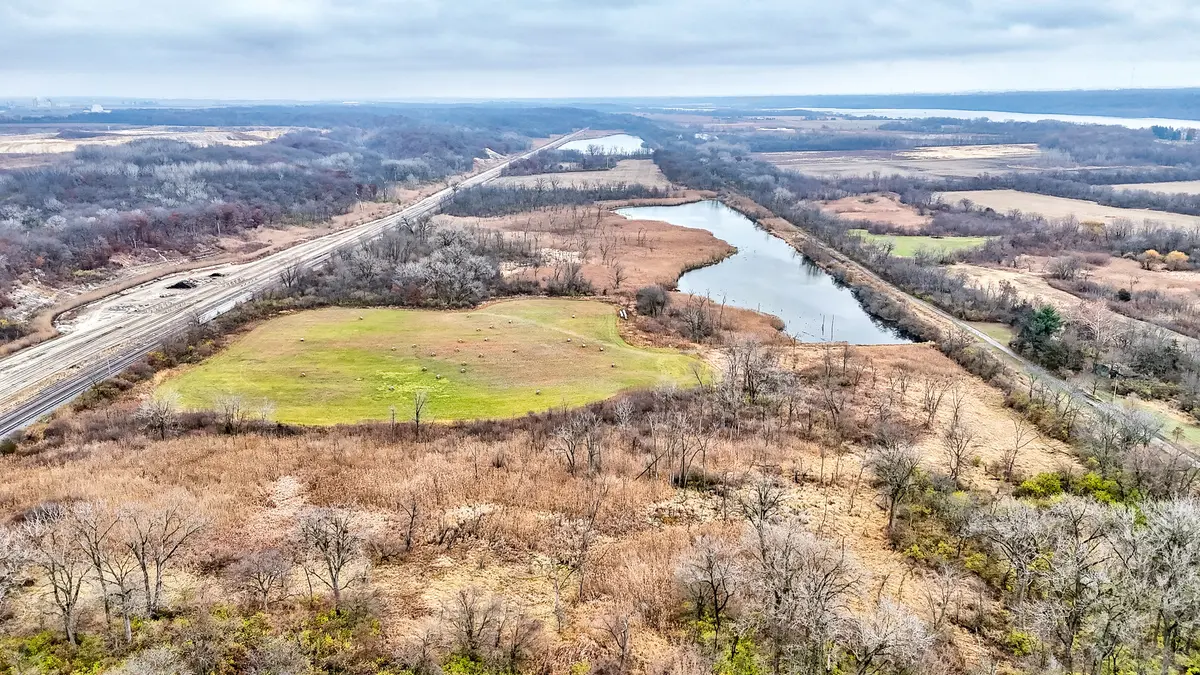 0 Towpath RD, Utica, IL 61373