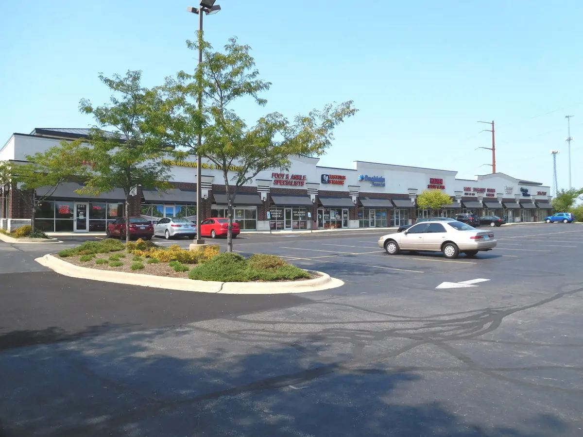 212-238 RANDALL RD, South Elgin, IL 60177