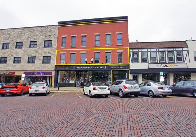 111 E Van Buren ST #A, Woodstock, IL 60098