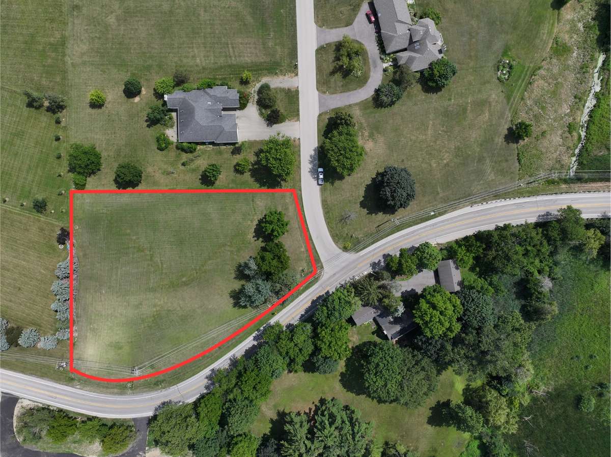 Lt 233 S Muirfield DR, Lakewood, IL 60014