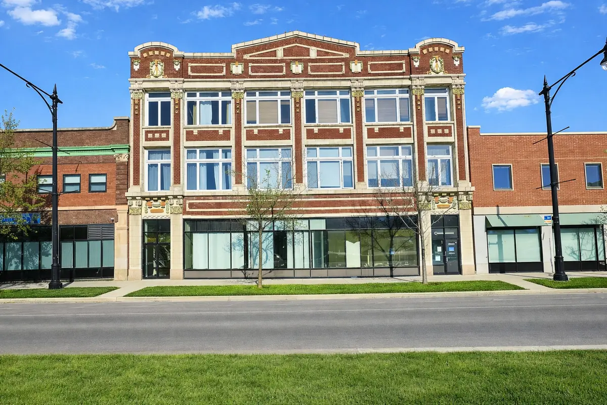 2542 W North AVE, Chicago, IL 60647