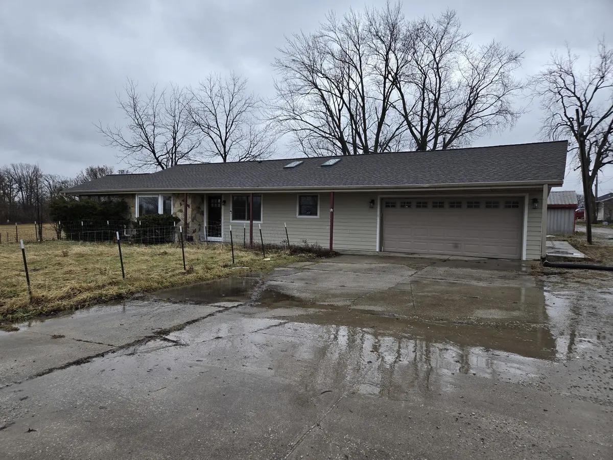 3303 E Exchange ST, Crete, IL 60417
