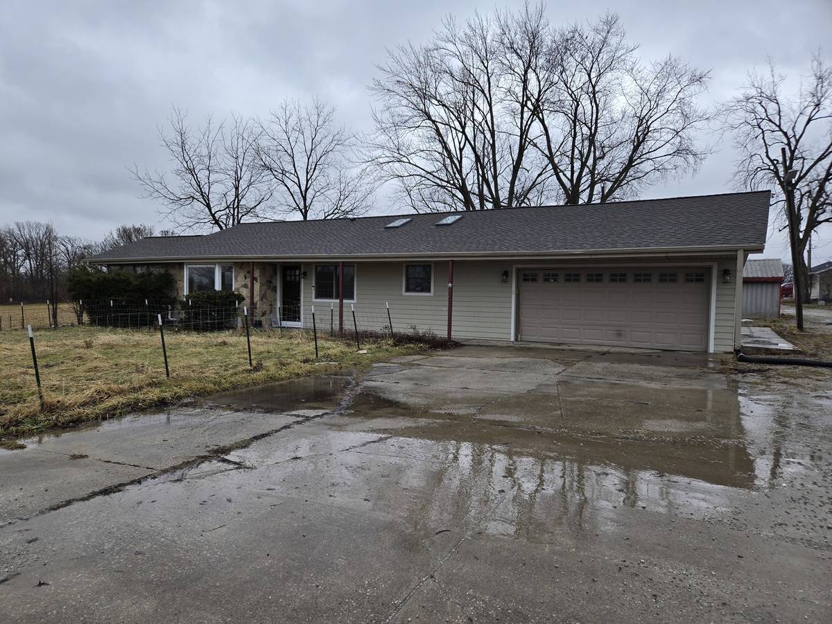 3303 E Exchange ST, Crete, IL 60417