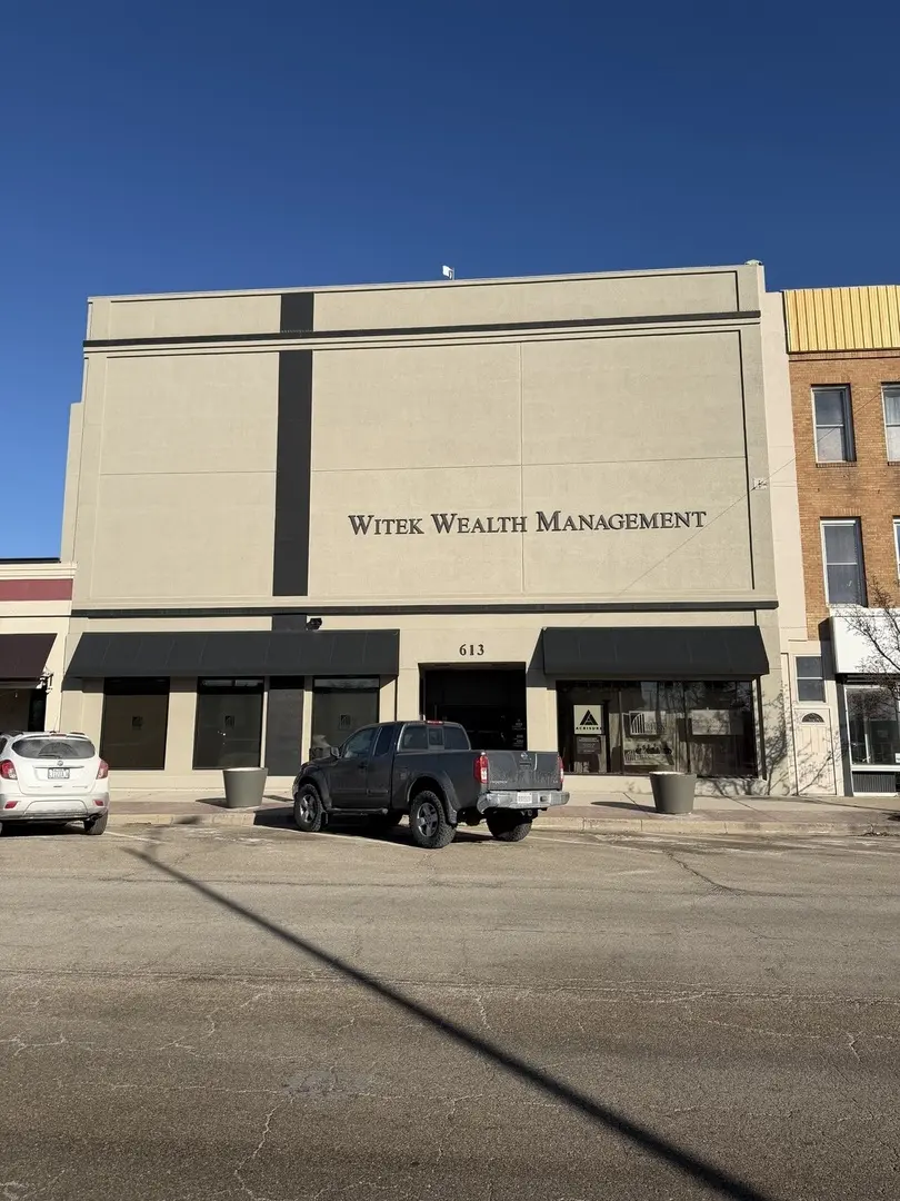 613 1st ST #107, Lasalle, IL 61301