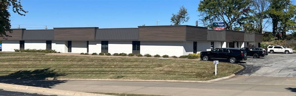 3216 East 35th Street CT, Davenport, IA 52807