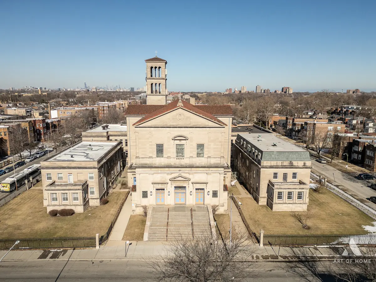 7851 S Jeffery BLVD, Chicago, IL 60649