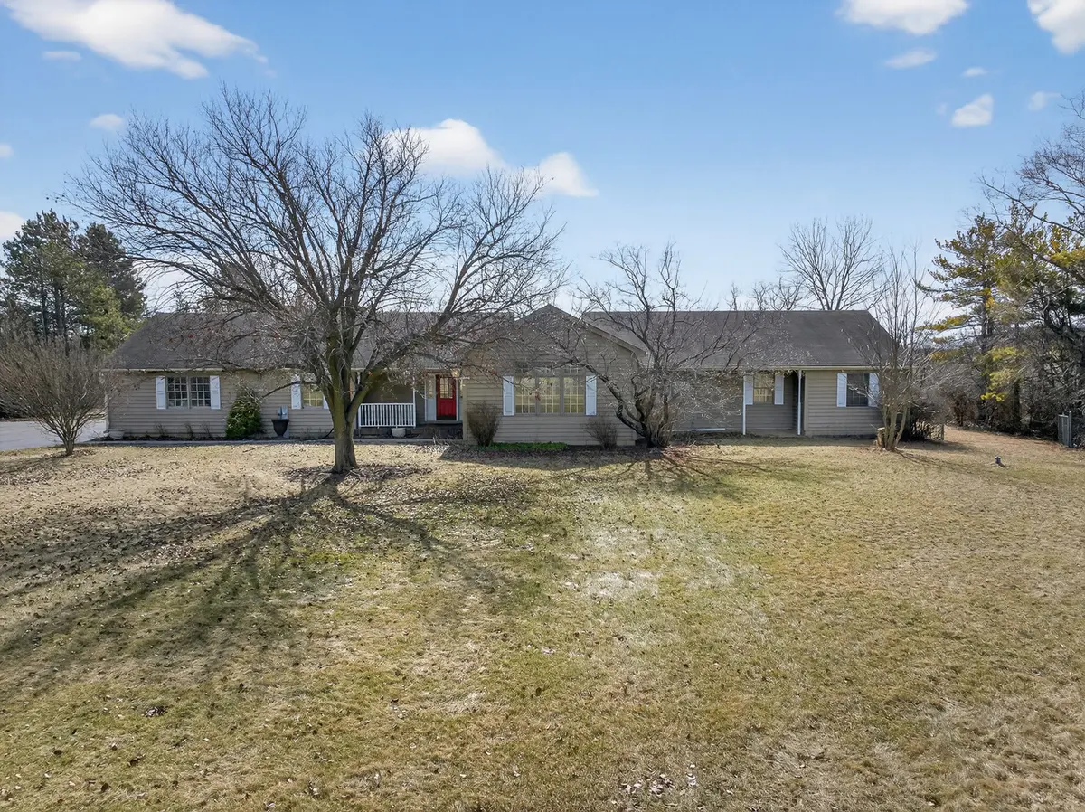 25651 W Illinois Route 60 HWY, Grayslake, IL 60030