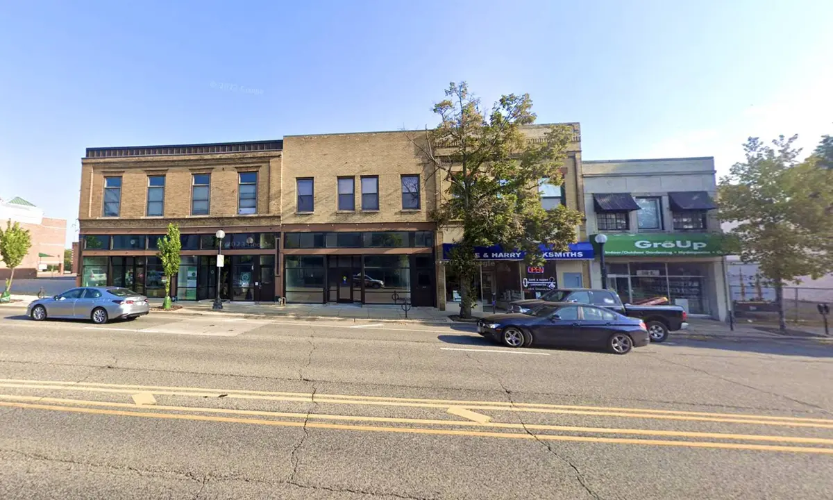 112 E University AVE, Champaign, IL 61820