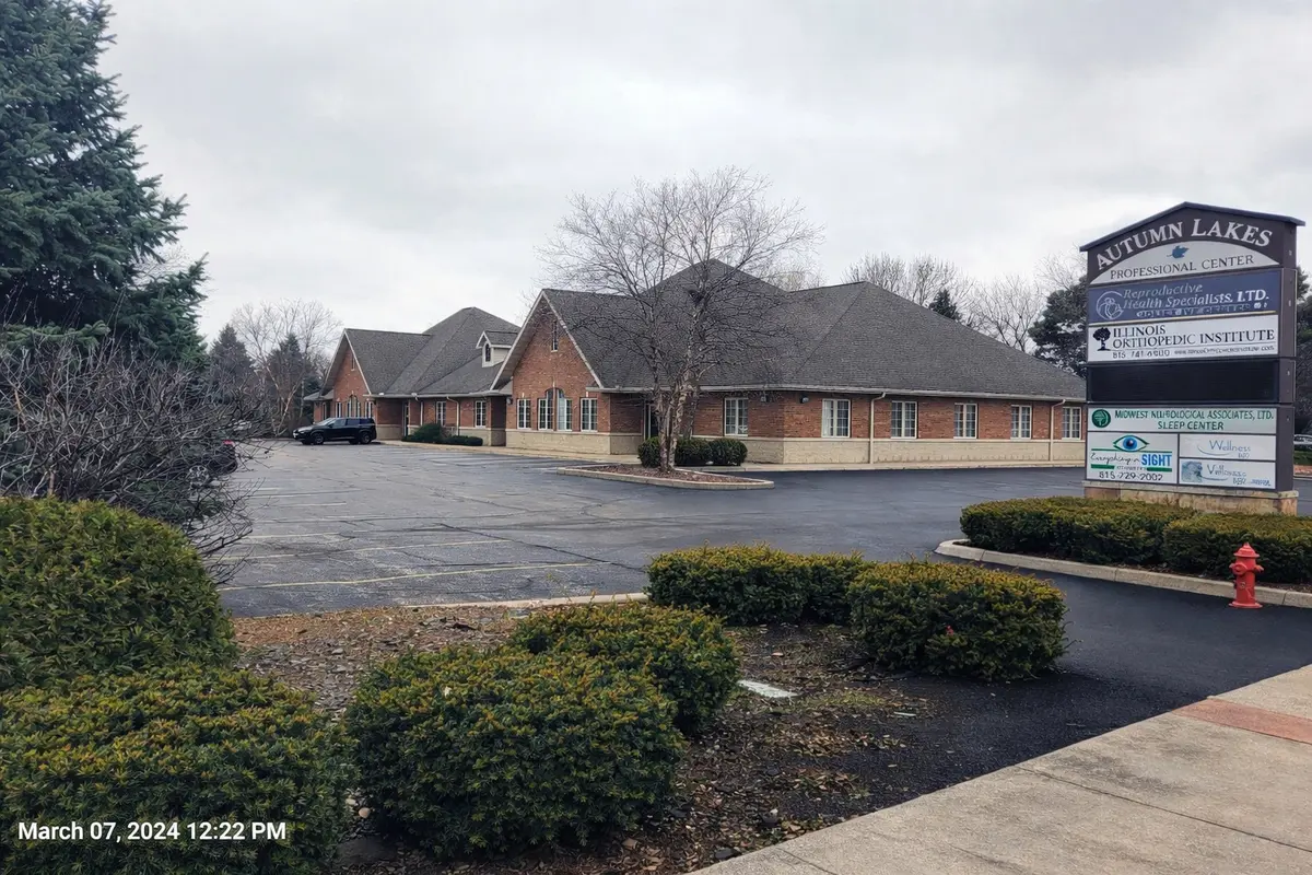 1523 Essington RD, Joliet, IL 60435