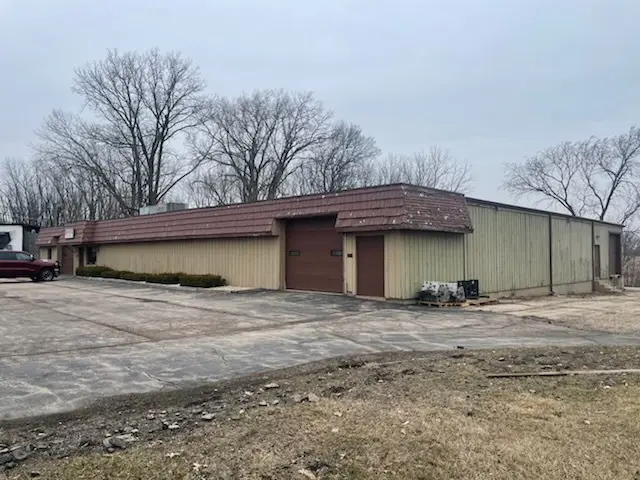 41W584 US HIGHWAY 20, Hampshire, IL 60140
