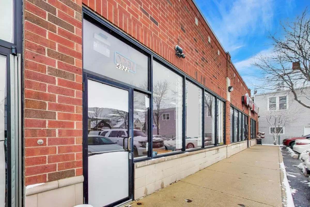 4916 N Pulaski RD, Chicago, IL 60630