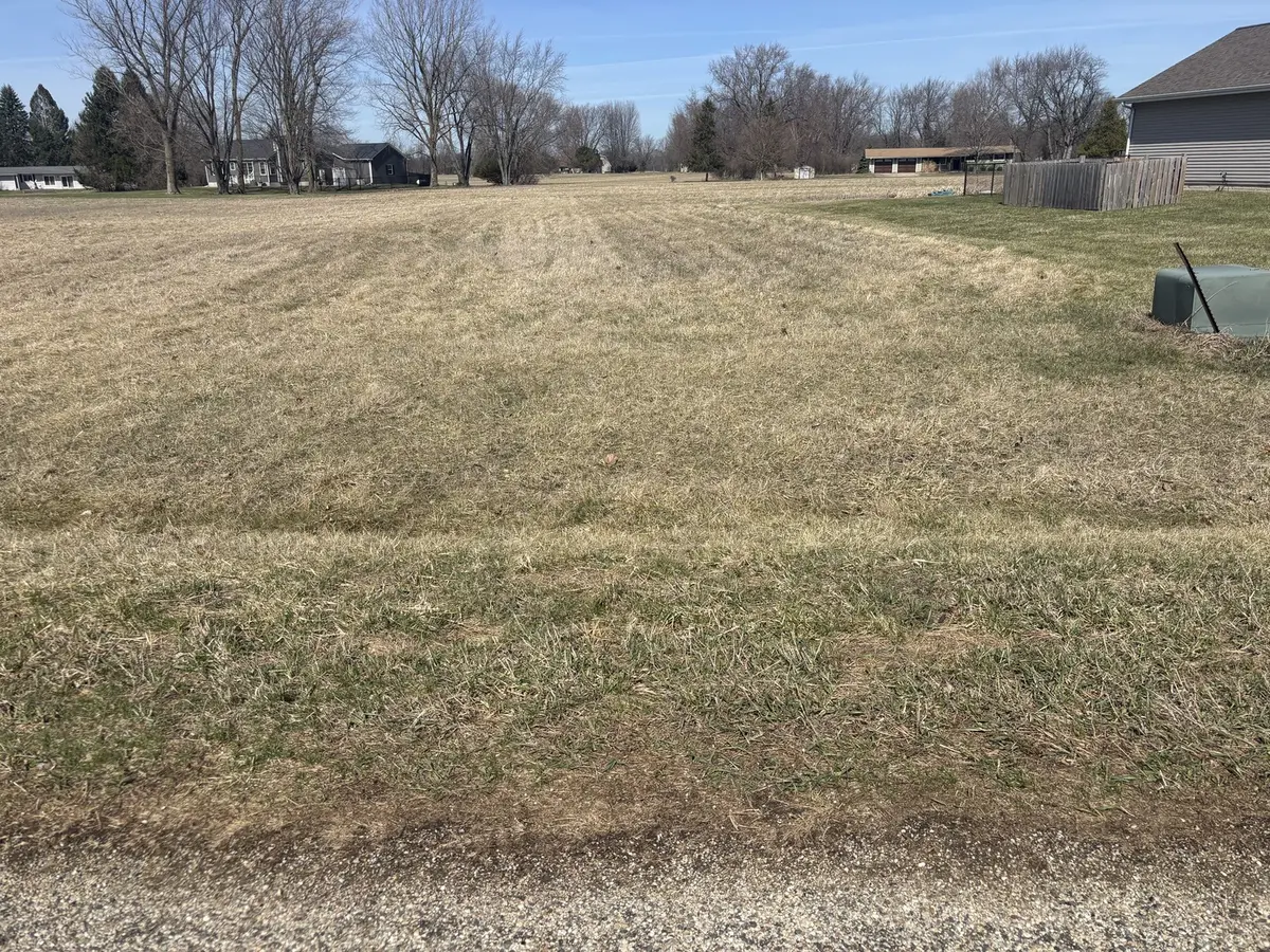 932 Willow Wood DR, Varna, IL 61375