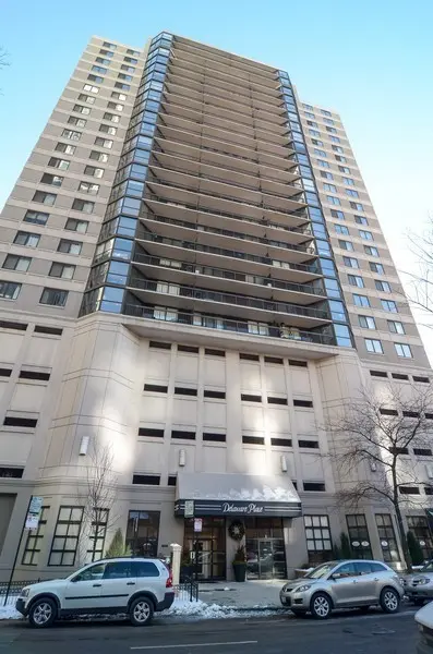 33 W Delaware PL #15H, Chicago, IL 60610