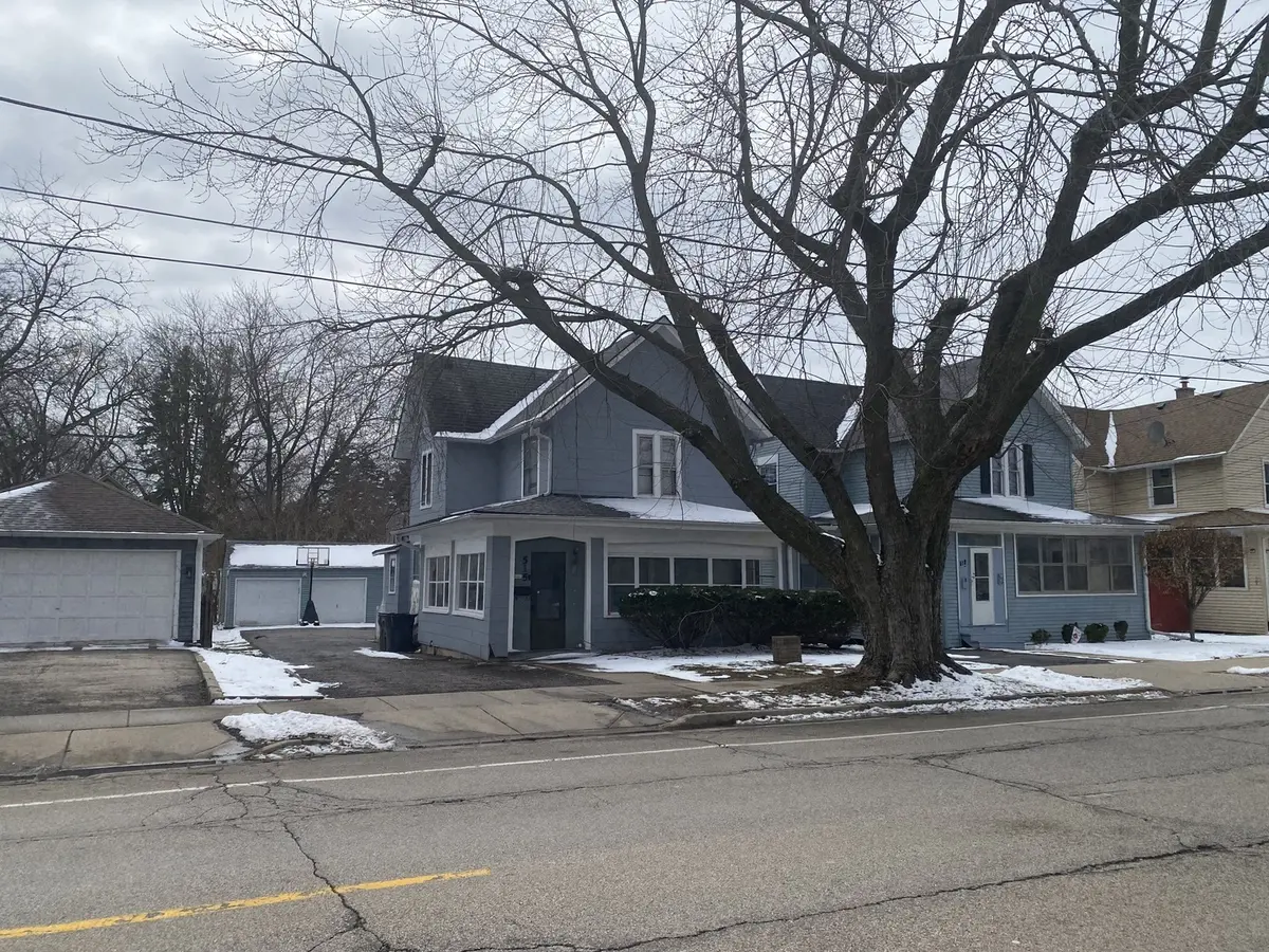 515 Walnut AVE, Elgin, IL 60123