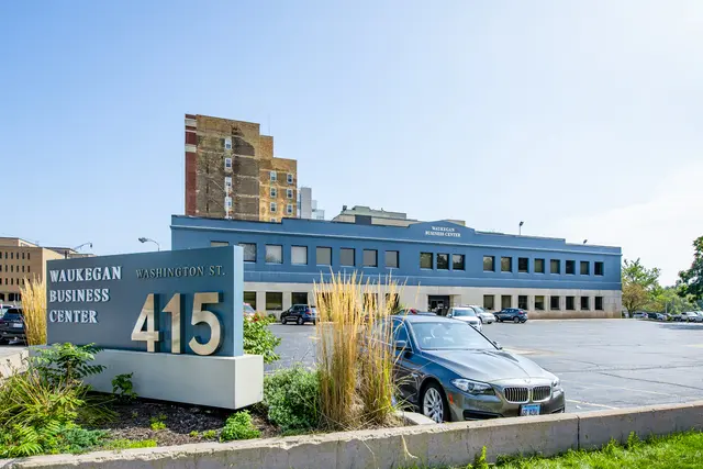 415 Washington ST #104, Waukegan, IL 60085