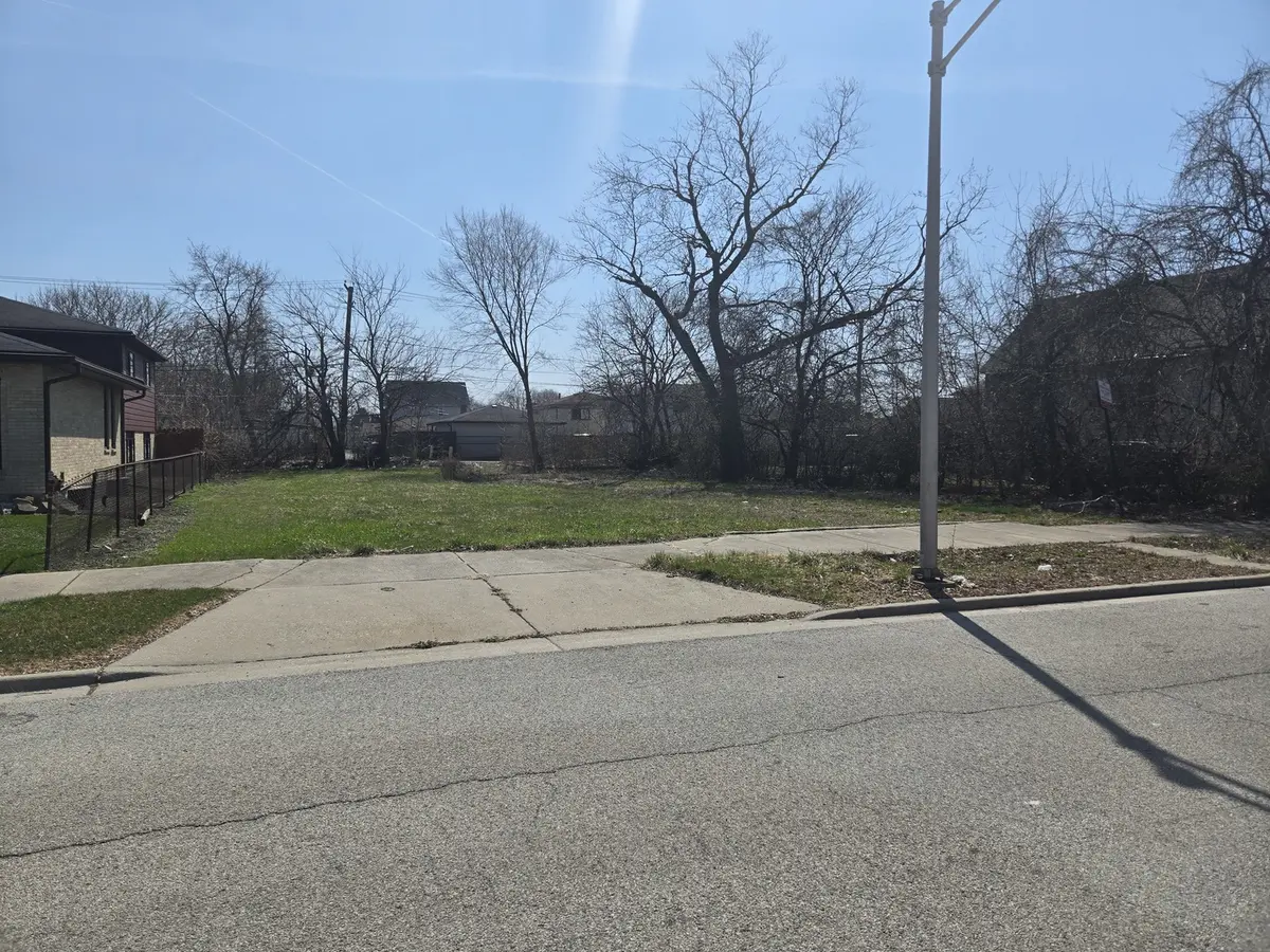 1449 W 120th ST, Chicago, IL 60643