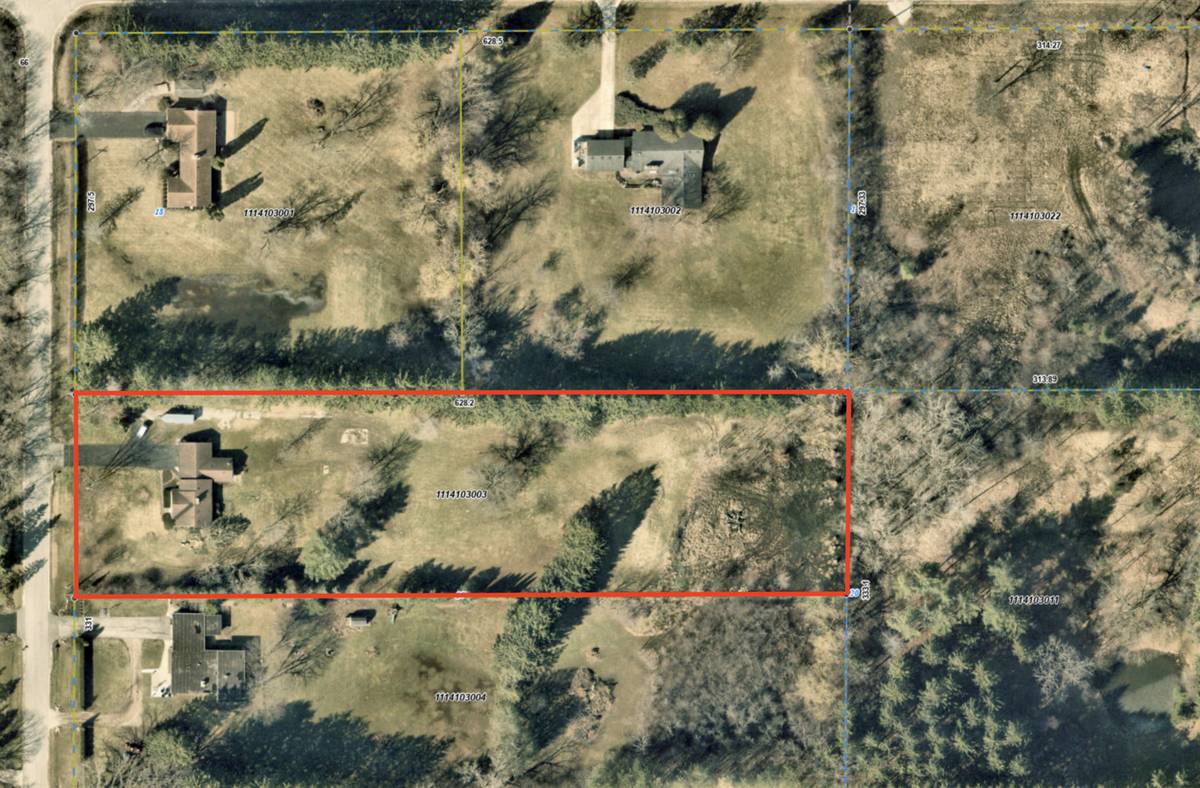 1270 Benson LN, Green Oaks, IL 60048