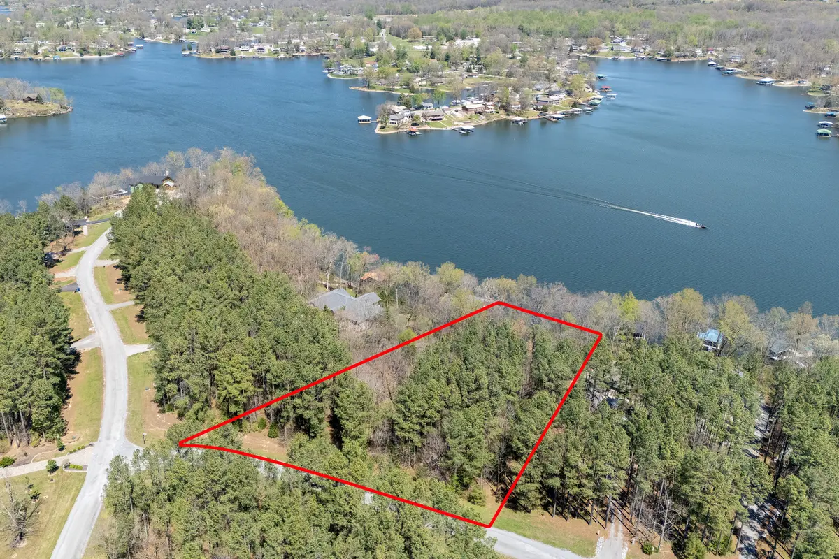 25 Stony PT, Goreville, IL 62939