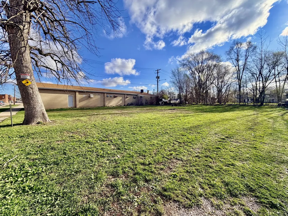207 S Sterling ST, Streator, IL 61364