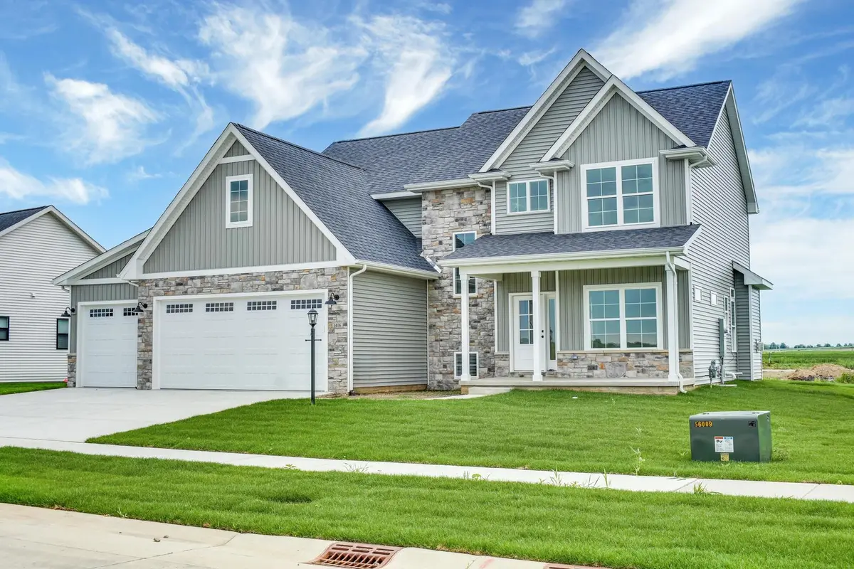 1416 Tinley LN, Mahomet, IL 61853
