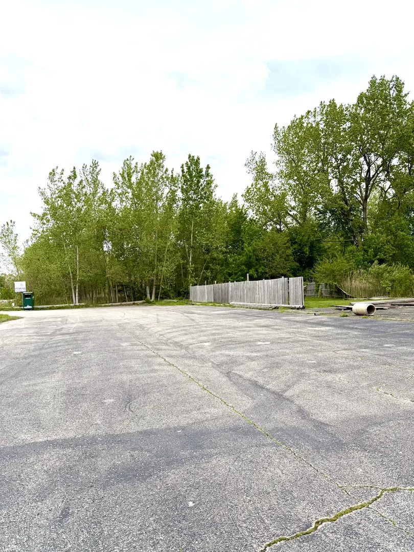 23962 Stripmine RD, Wilmington, IL 60481