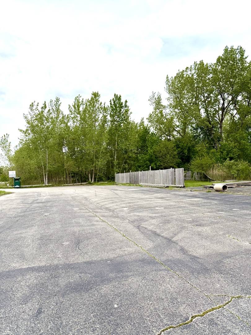 23962 Stripmine RD, Wilmington, IL 60481
