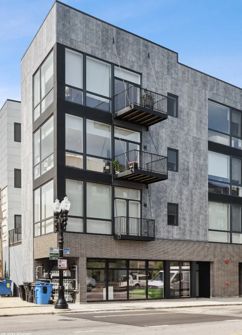 4410 N Clark ST, Chicago, IL 60640