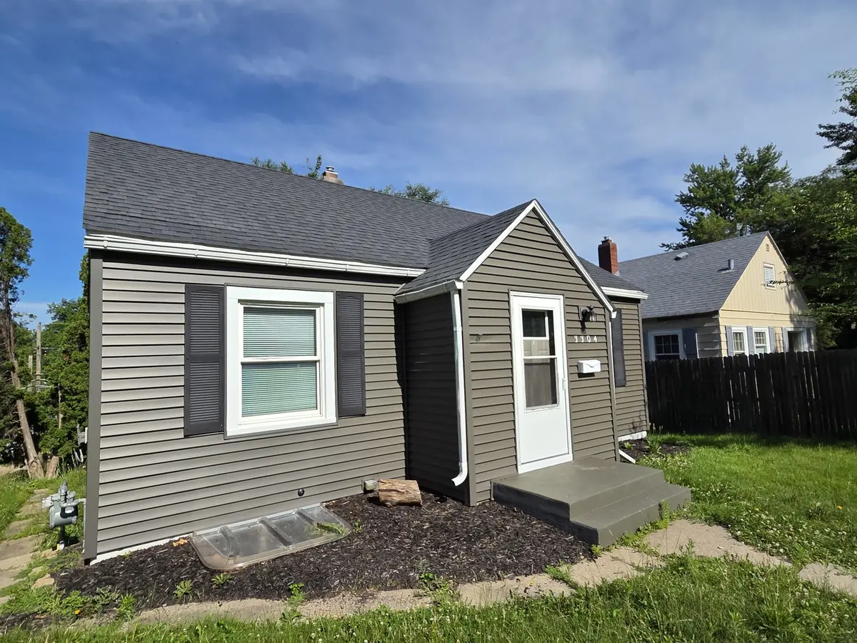 3304 12th ST, Rock Island, IL 61201