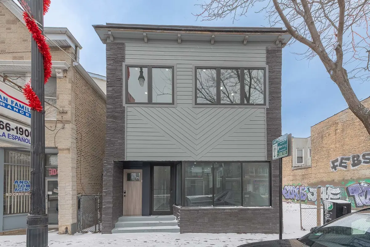 3044 W Irving Park RD, Chicago, IL 60618