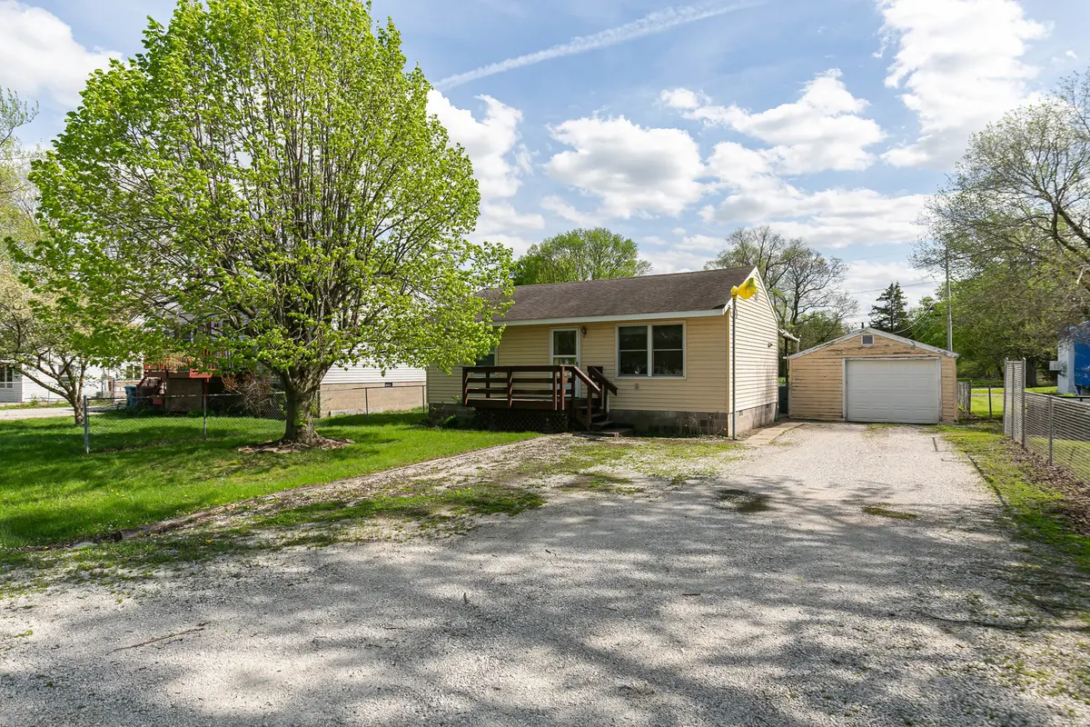 17112 10th AVE, East Moline, IL 61244