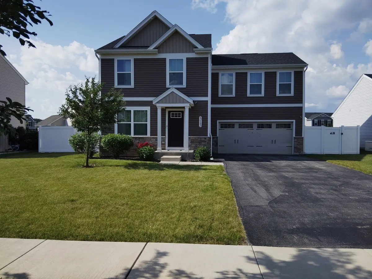 313 Pheasant Run RD, Joliet, IL 60433