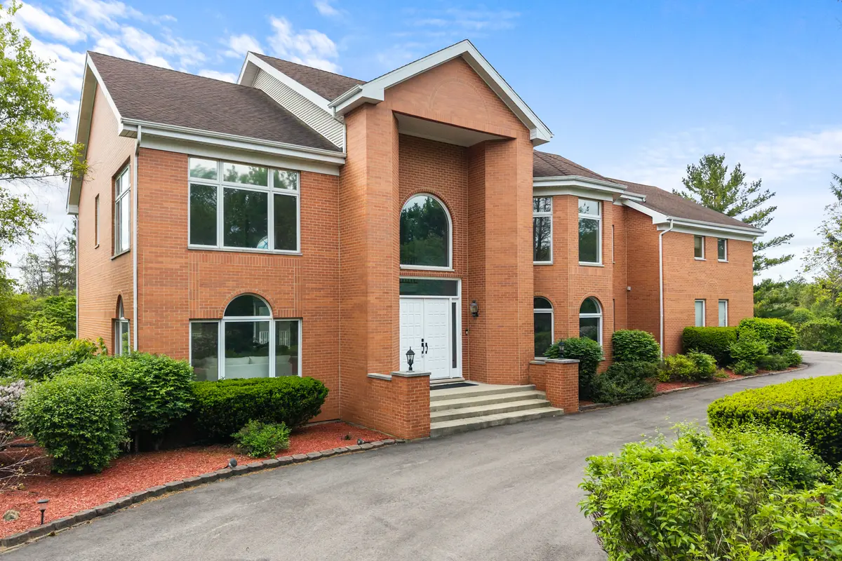 309 Dundee RD, Barrington, IL 60010