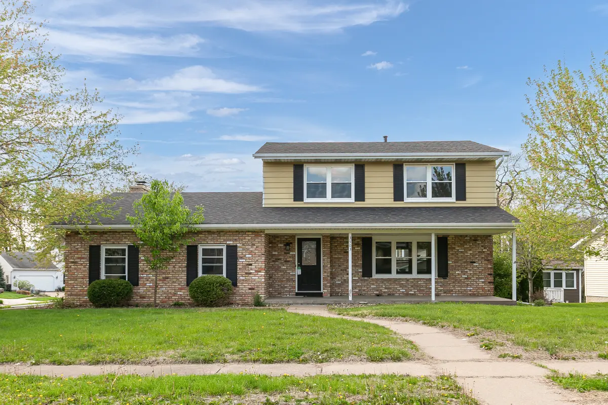 3503 32ND ST, Moline, IL 61265