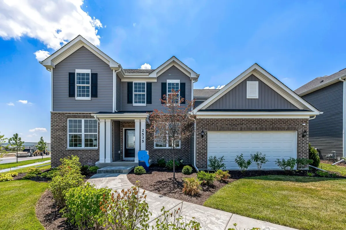 3152 Anthony ST, Aurora, IL 60503