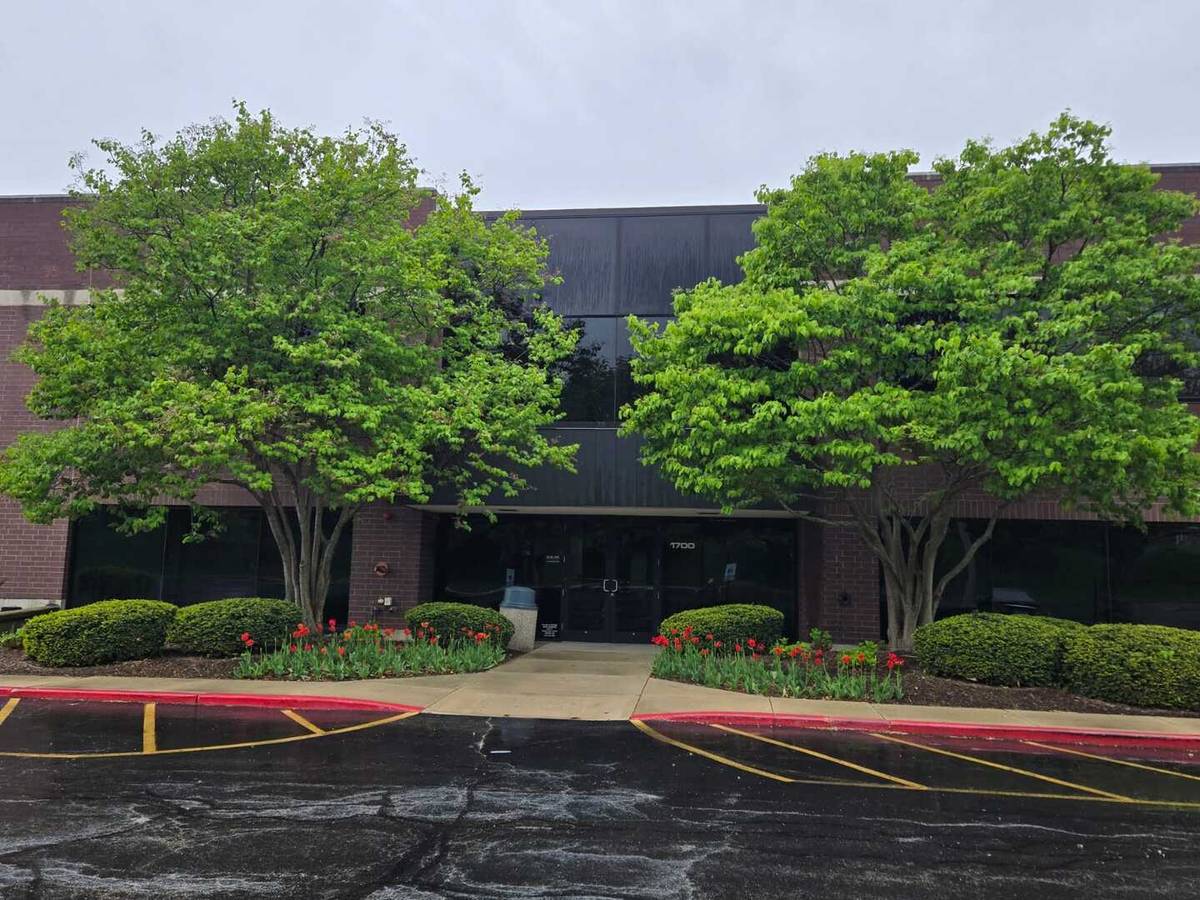 1700 Park ST #109, Naperville, IL 60563