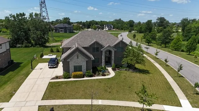 22612 Bear Claw LN, Frankfort, IL 60423
