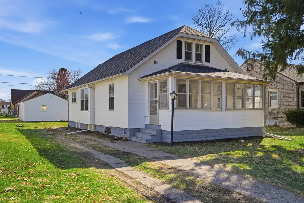 507 W 12th ST, Sterling, IL 61081