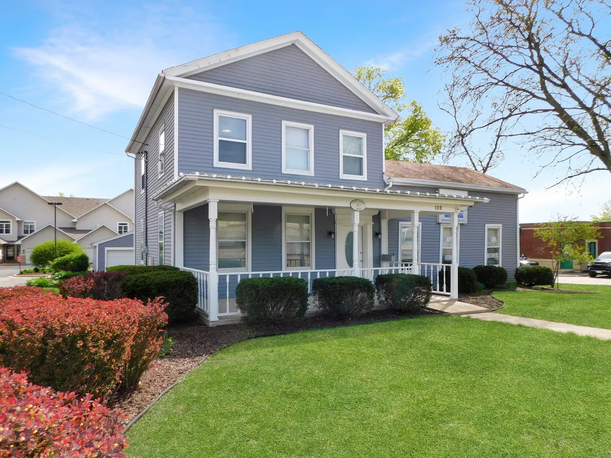 122 E Main ST #Upper, Rockton, IL 61072