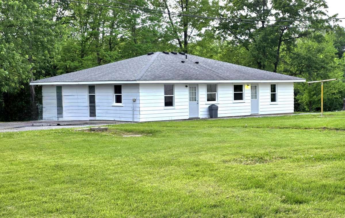 Address not disclosed, Carbondale, IL 62902