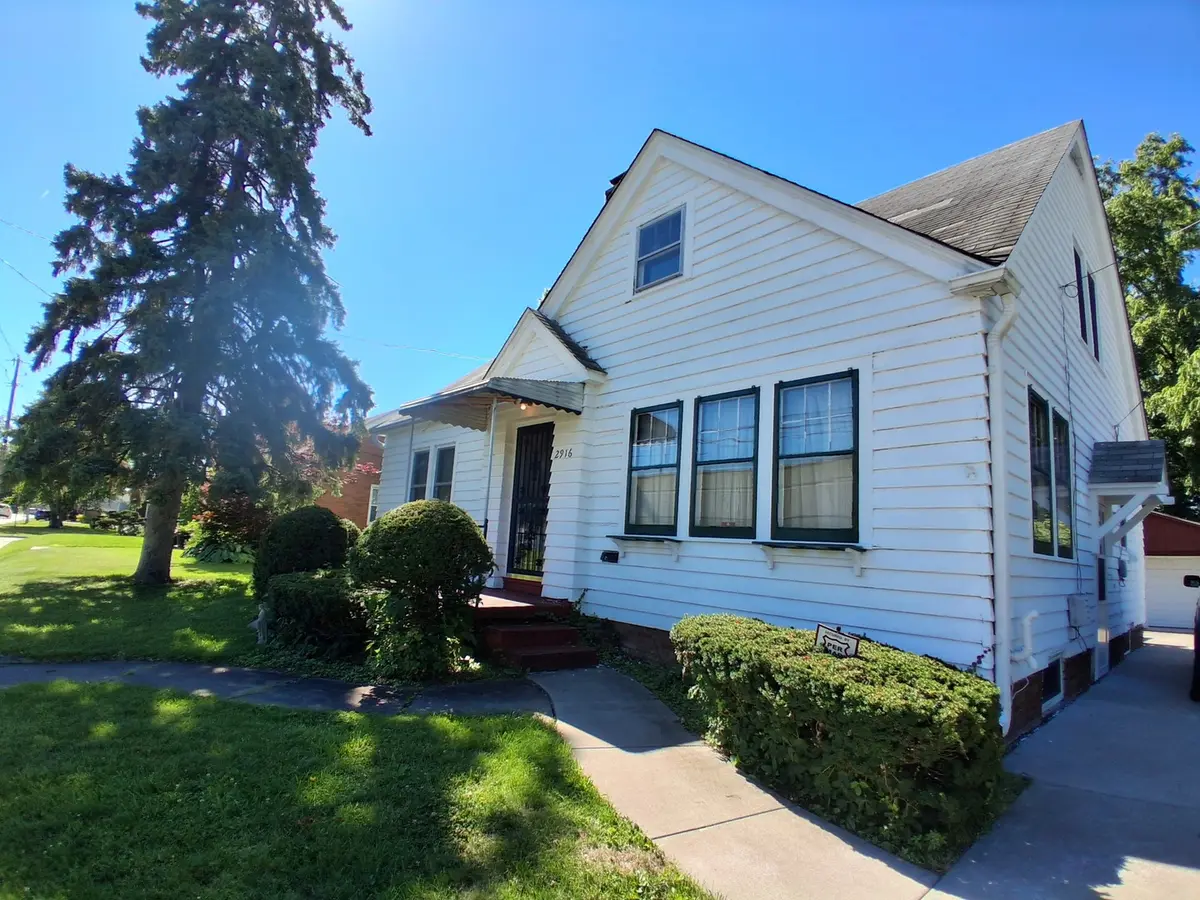 2916 20th AVE, Rock Island, IL 61201