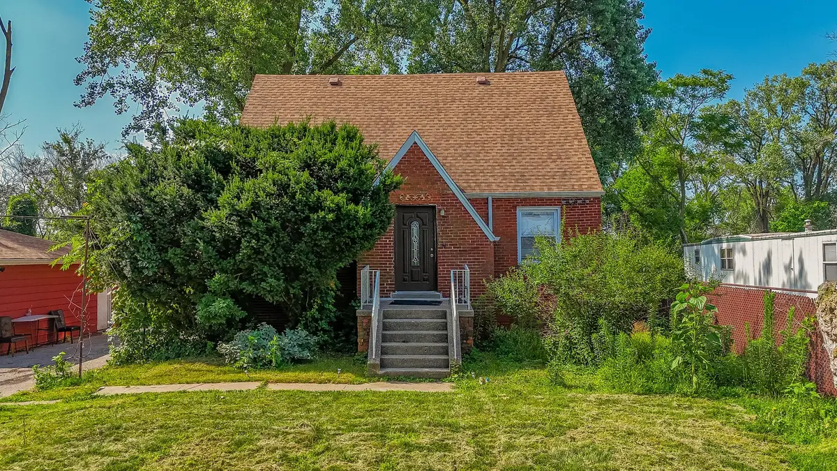 2910 E 138 PL, Burnham, IL 60633