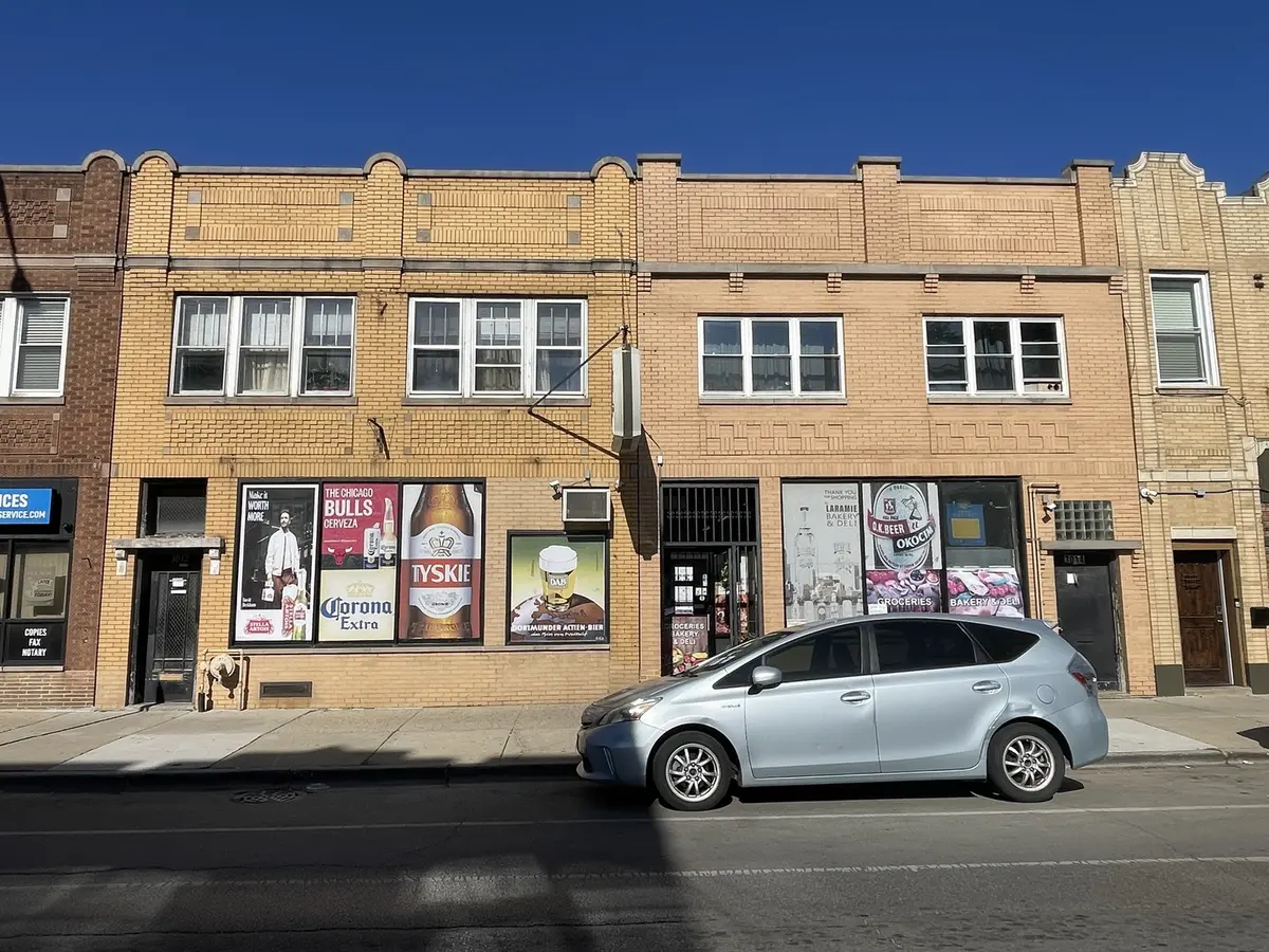3012 N Laramie AVE, Chicago, IL 60641