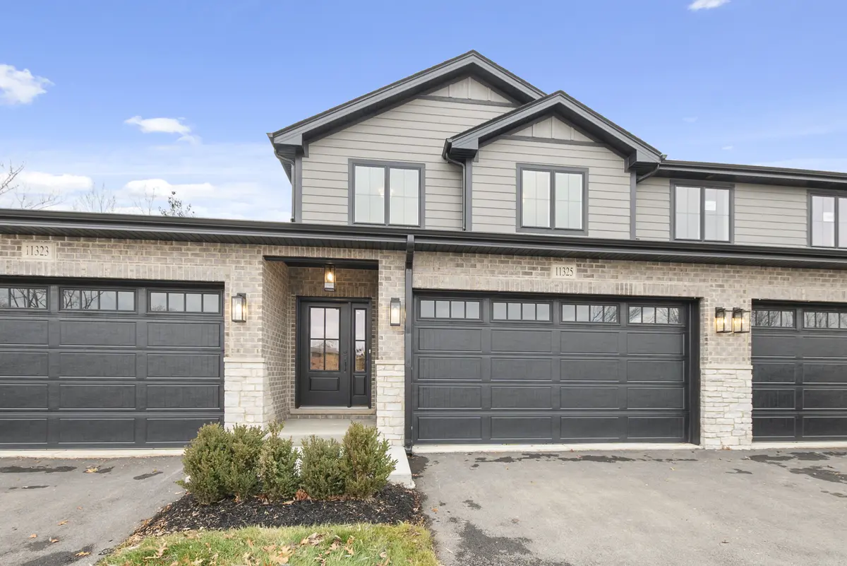 11317 1st ST, Mokena, IL 60448