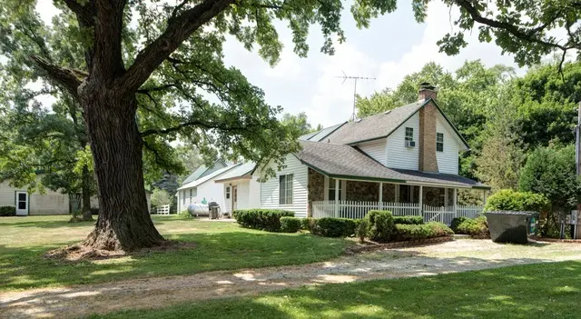 17049 W Edwards RD, Antioch, IL 60002