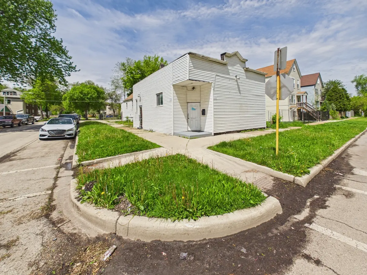5158 S Honore ST, Chicago, IL 60609