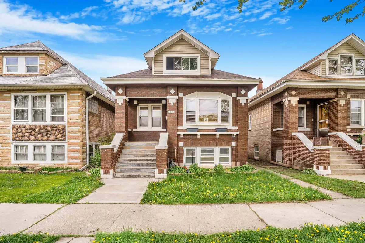 2345 Harvey AVE, Berwyn, IL 60402