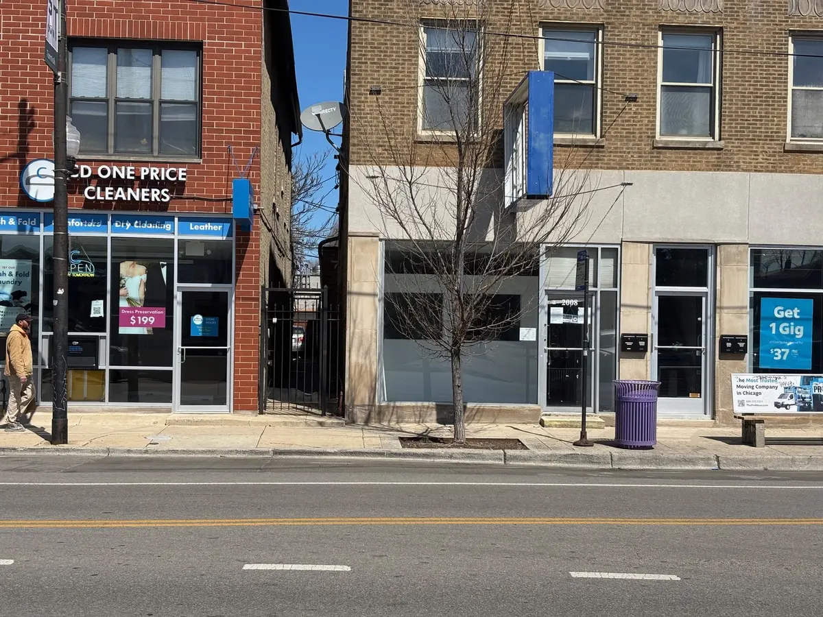 2008 W Chicago AVE, Chicago, IL 60622